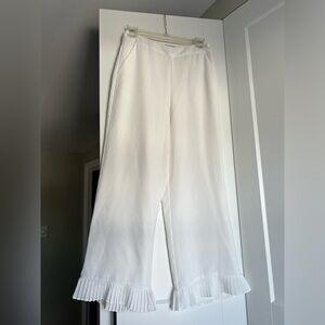 NWOT White Ruffle Trousers Slacks Pants Size 0